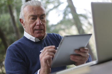 Technology Is Going Mobile But Will Baby Boomers Follow?