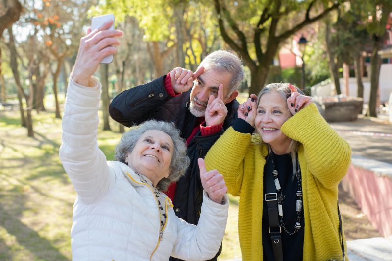 Retirement Riches: The Power of Staying Connected