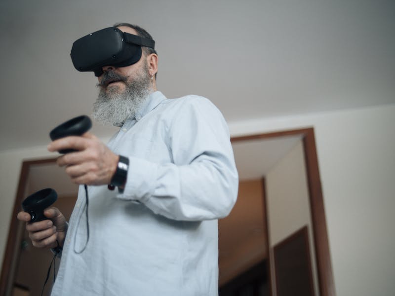 Could Virtual Reality Reduce Isolation for Older People?