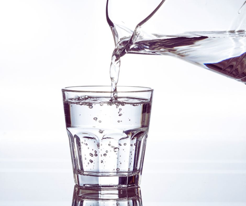 My AI Wellness Experiment: Day 15 - Separating Hydration Facts from Fiction 