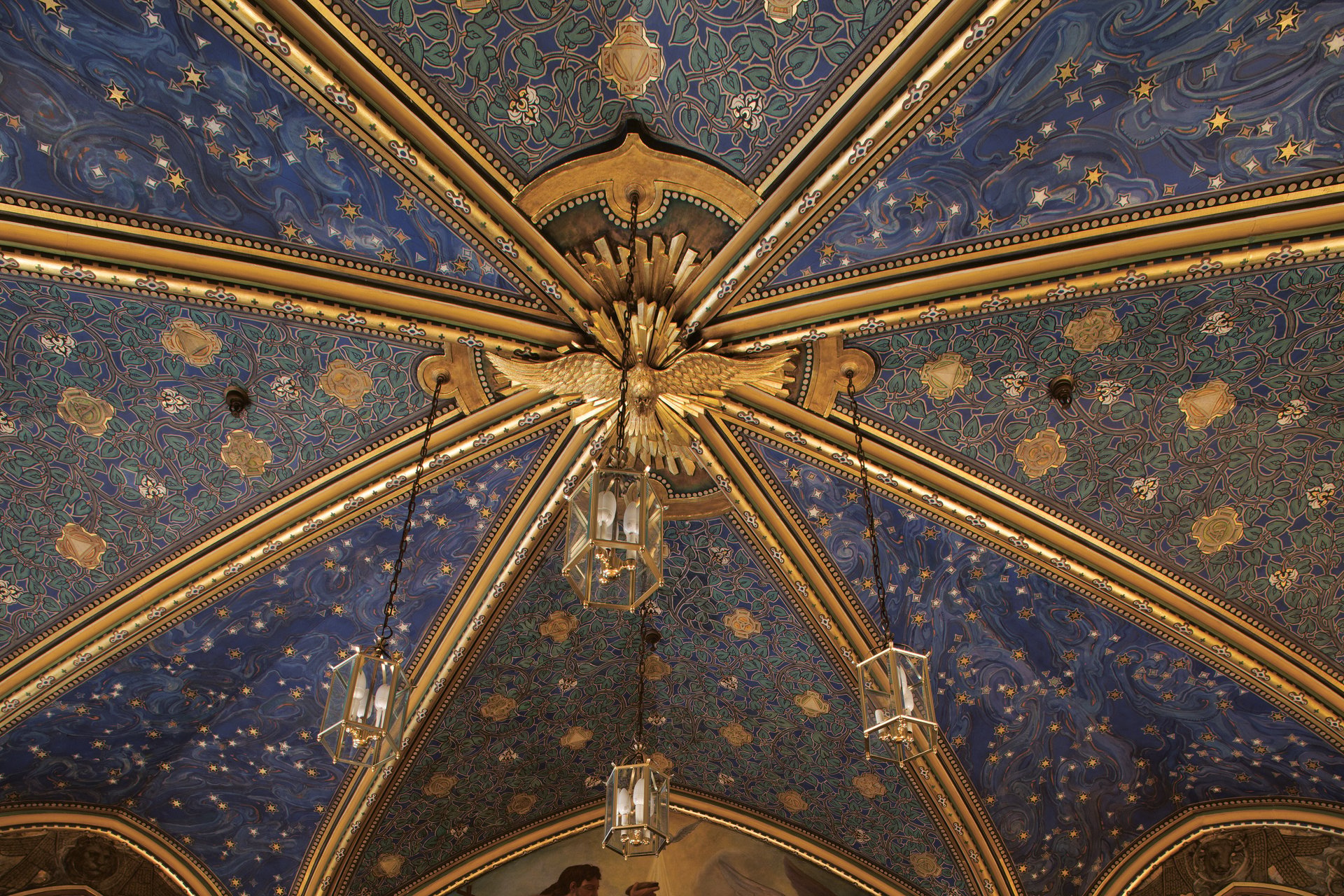 The Notre-Dame Basilica of Montreal regains its original colors. 